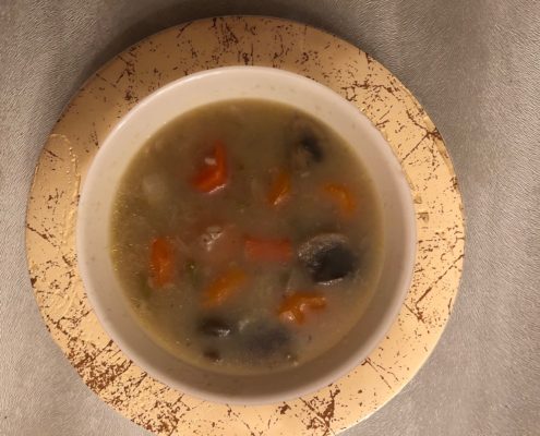 Meatless Thick and Creamy Mushroom Barley Soup