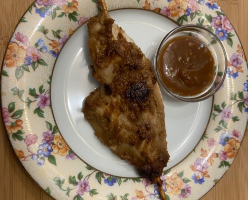 Chicken Satay with Peanut Dipping Sauce