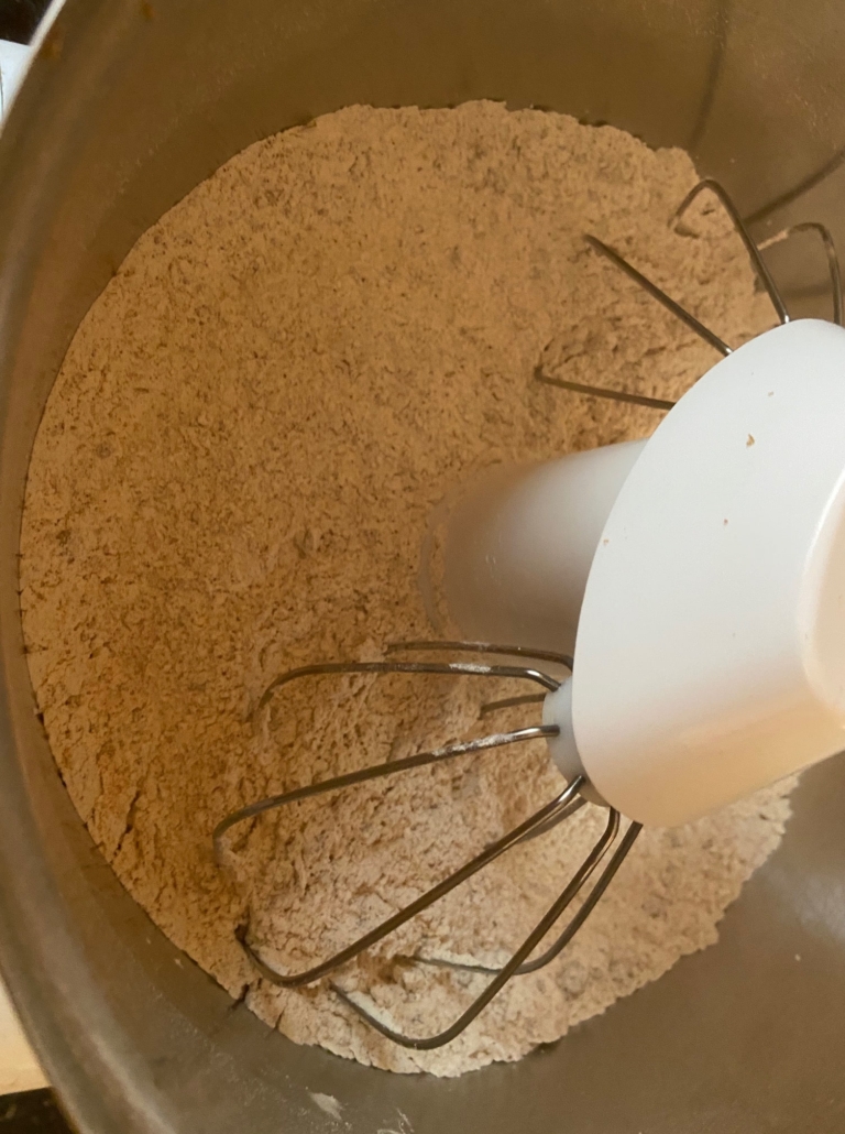 mix the dry ingredients