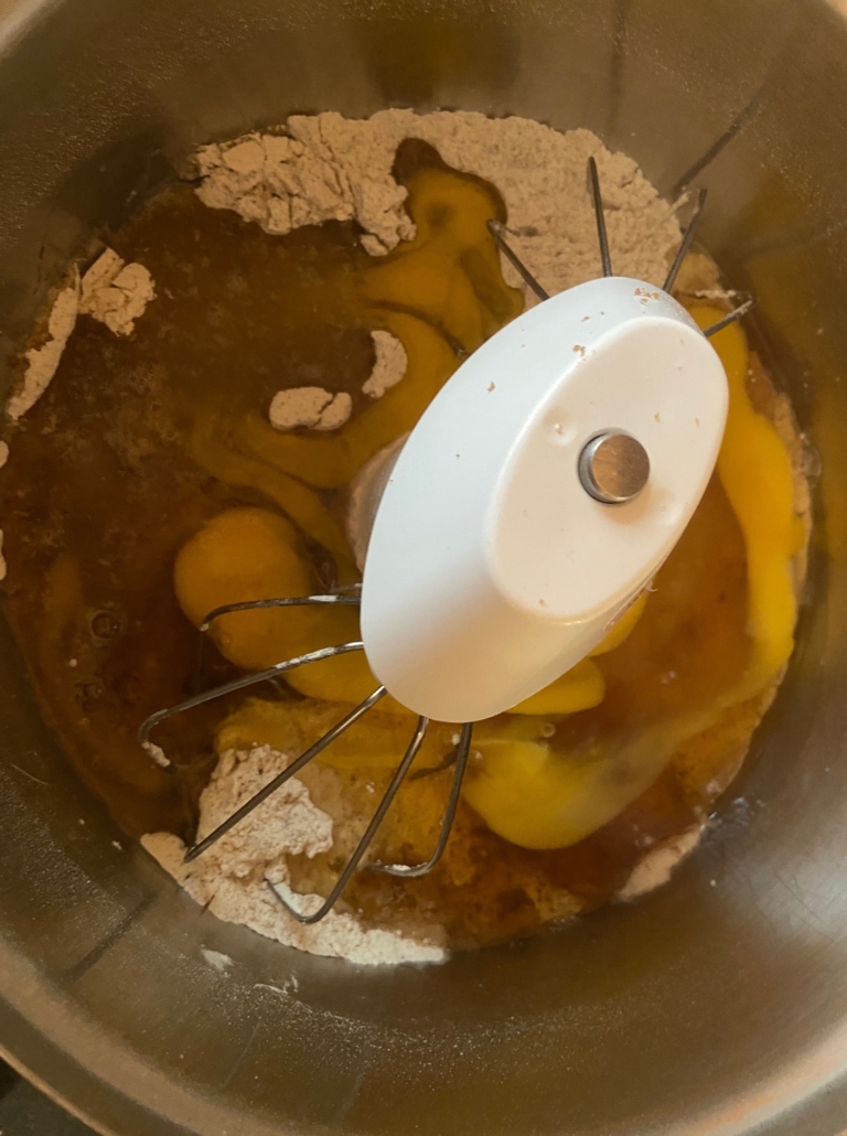 Wet ingredients right on the dry