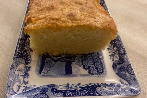 Suzy's Lovely Lemon Pound Cake