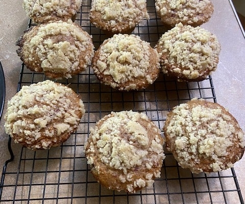 Cranberry Sauce Spice Muffins with Streusel Topping