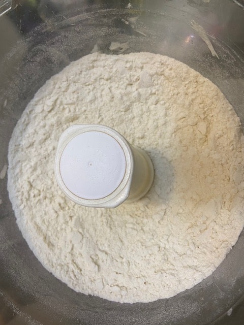 slightly crumbly flour, marg mix