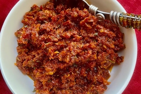 Sun Dried Tomato Pesto Spread