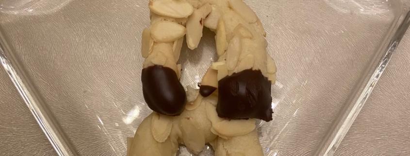 Chocolate dipped almond horns