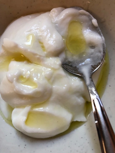 preparing yogurt dipping sauce