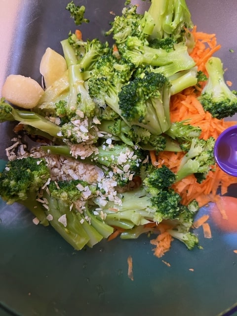 broccoli, carrots, garlic, ginger etc.