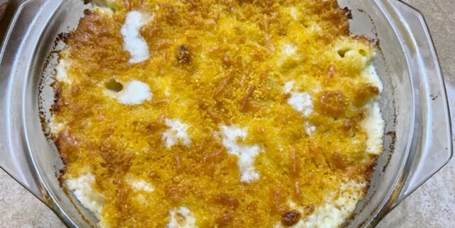 Classic Baked Macaroni and Cheese