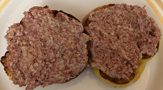 spread the corned beef spread on toasted bun