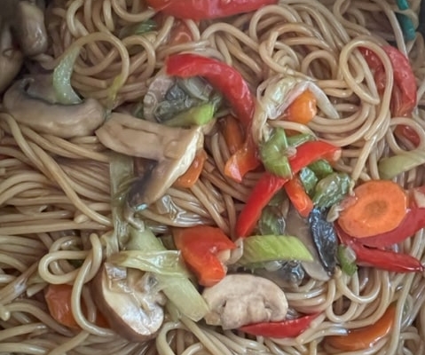 Chinese Soft Noodles with Stir Fry Vegetables