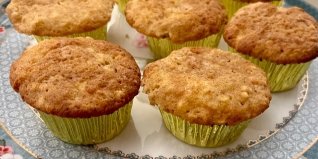 Apple Cake Muffins
