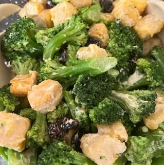 Broccoli Mango Salad