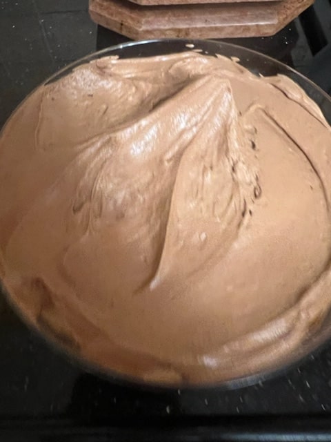 Mousse in cake base
