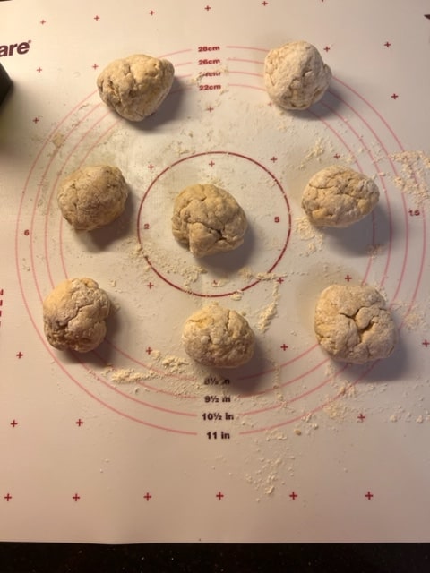 8 balls of dough