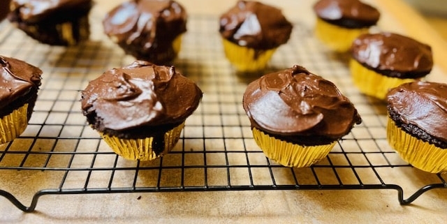 Chocolate Cupcakes with Chocolate Ganache Frosting