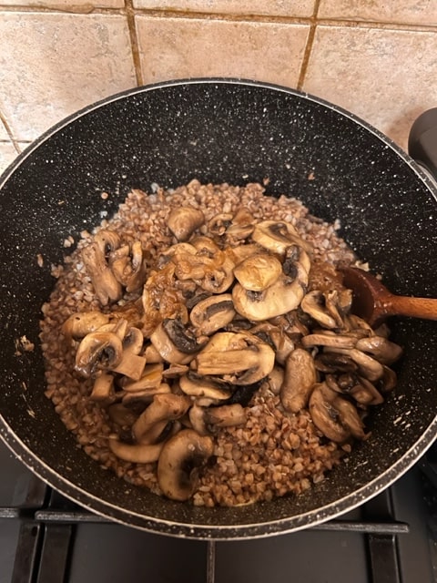 add mushrooms and onions to buckwheat