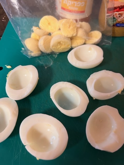 put yolks into ziploc bag