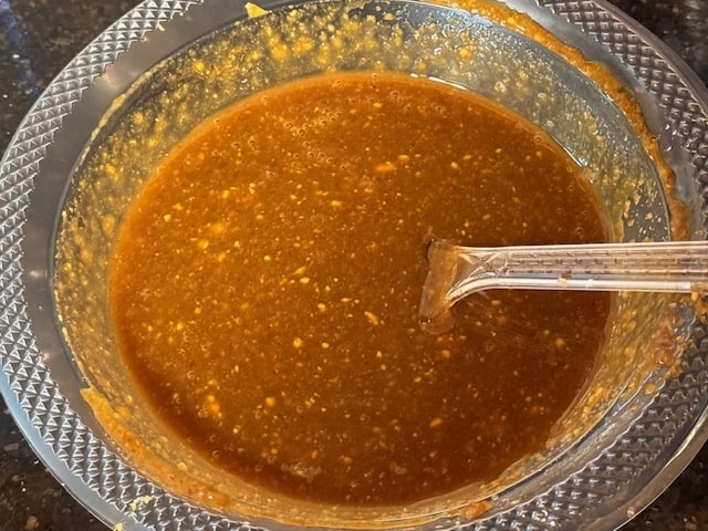 stir sauce ingredients together