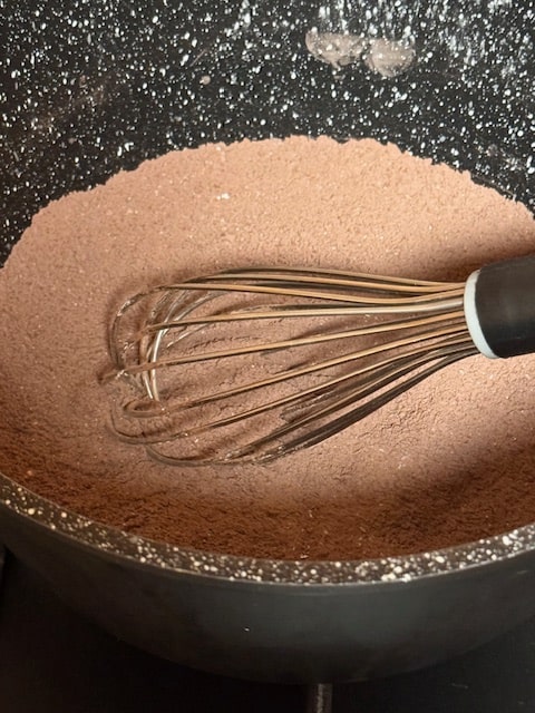 dry ingredients mixed