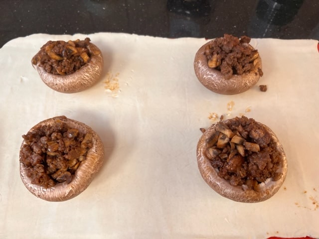 arrange your mushrooms on the puff pastry