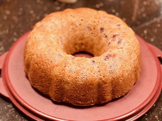un iced cherry cake
