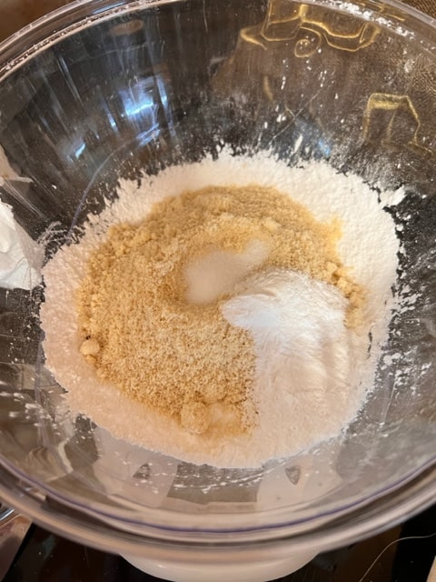 Place the dry ingredients in a bowl