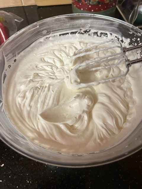 whipped cream with whipped cream cheese