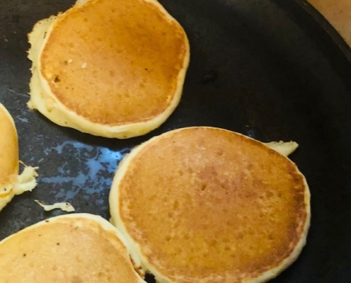 Fluffy yogurt pancakes