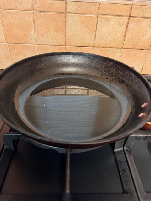 oil coated pan