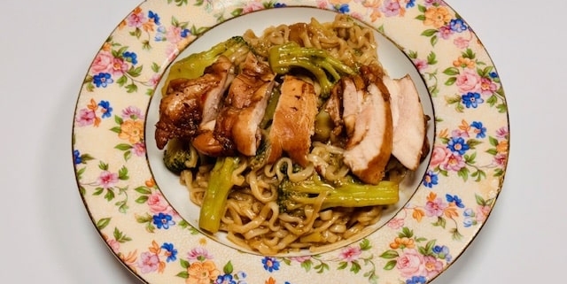 Honey Garlic Chicken with Broccoli and Noodles