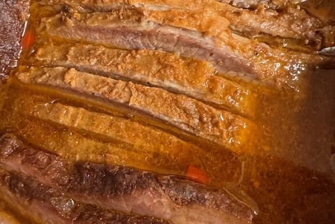 Dry Rub Brisket in Gravy