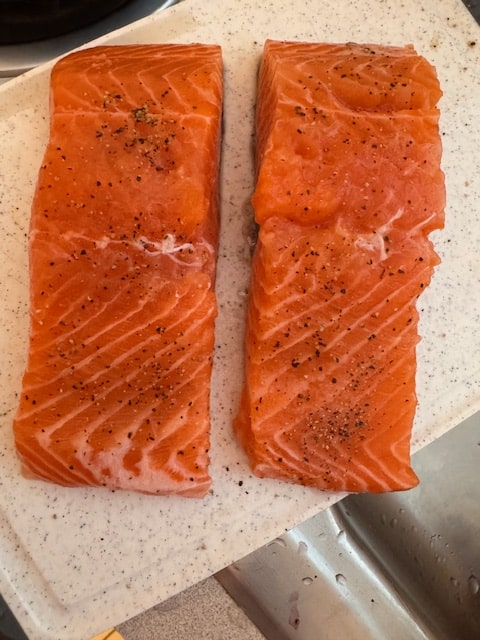 Salt and peppered salmon fillets