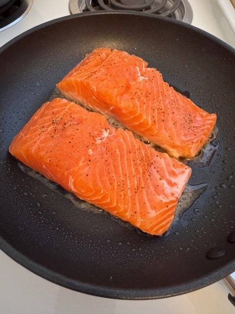 note the oily pan from the spray