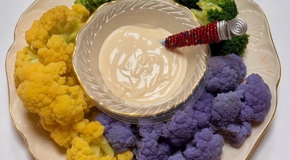 tricolored veggies with dipping sauce