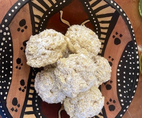 Almond Flour Cinnamon Cookies
