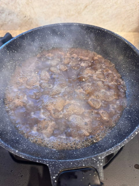 bring the marinade to the boil