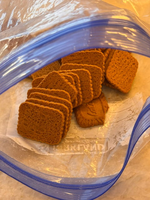 lotus cookies in the bag